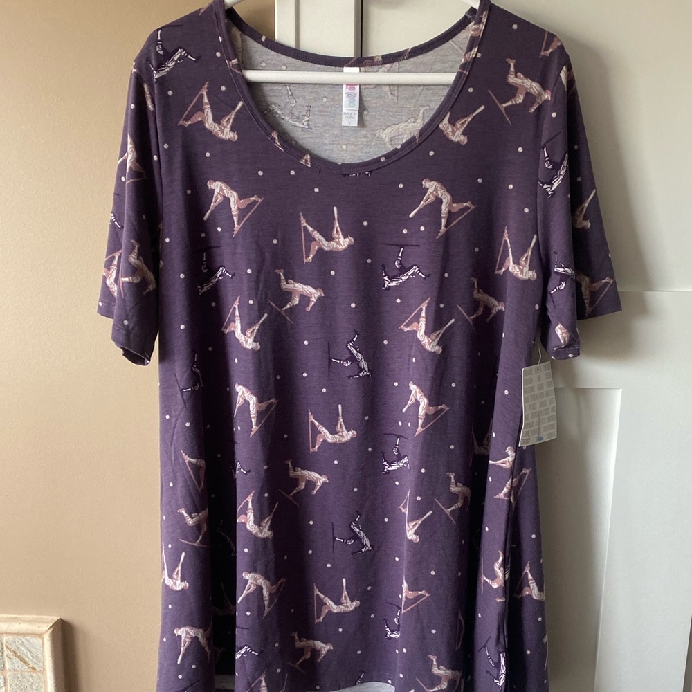 LuLaRoe Large Baseball Themed Perfect T